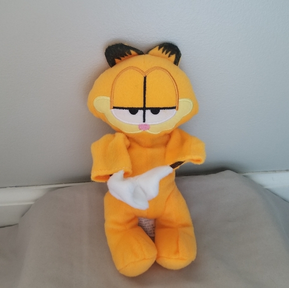 Garfield Plush Stuffed Animal Small Pocket Hook and Loop Closure - Picture 1 of 3